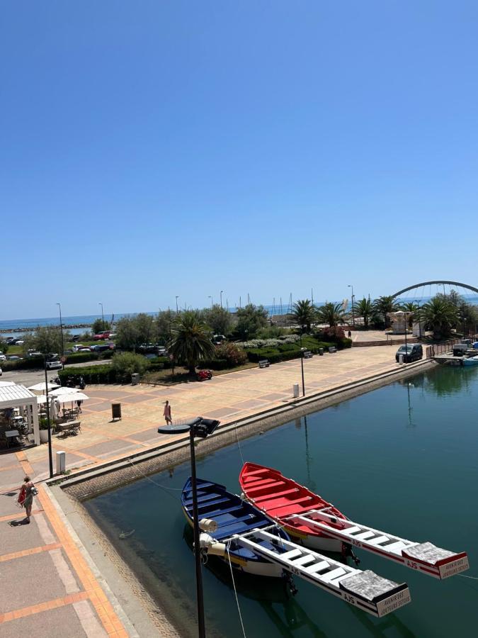 Studio Vue Mer Situe A Cote De La Plage Quartier Des Quilles Sète Buitenkant foto
