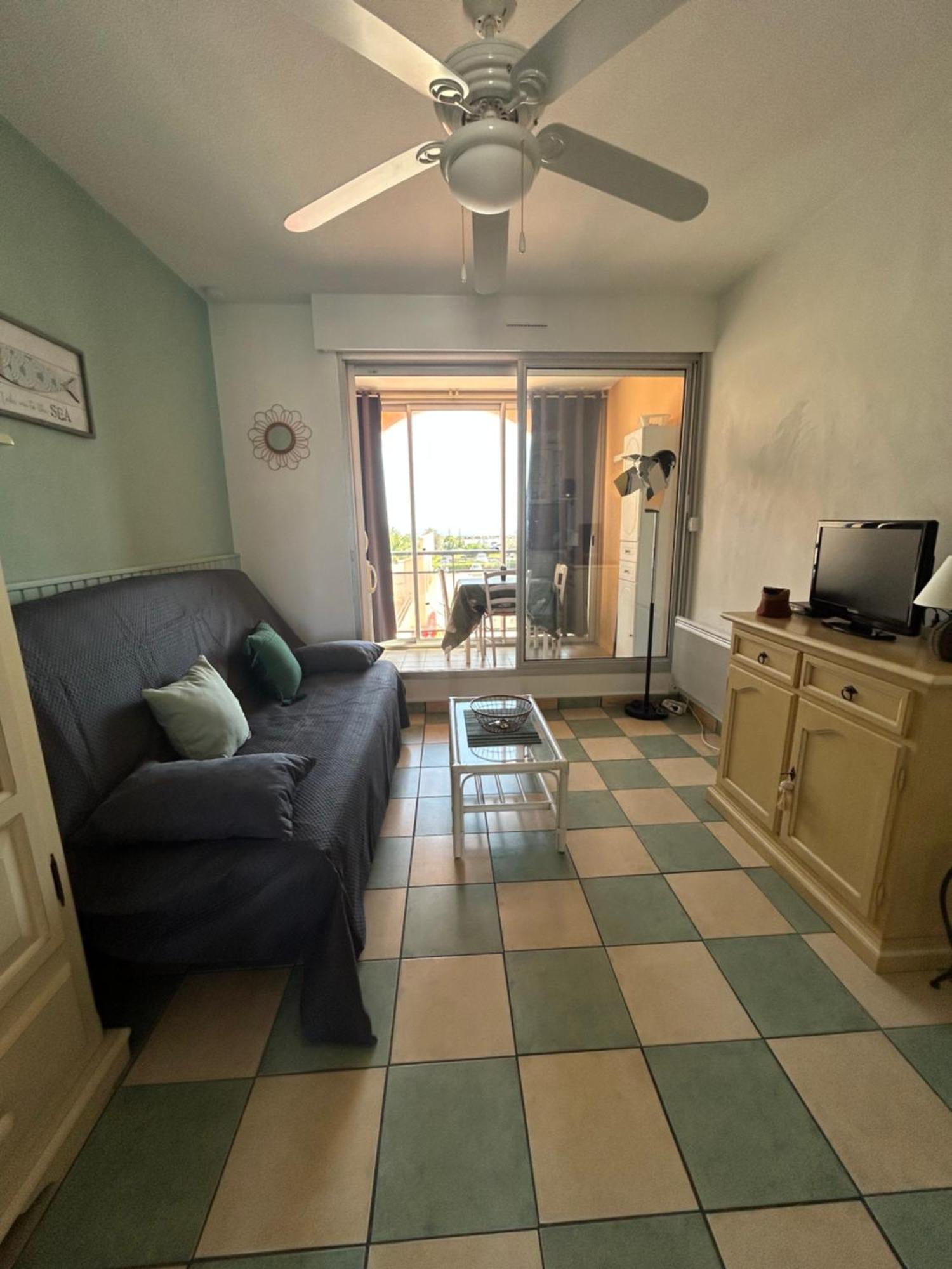 Studio Vue Mer Situe A Cote De La Plage Quartier Des Quilles Sète Buitenkant foto